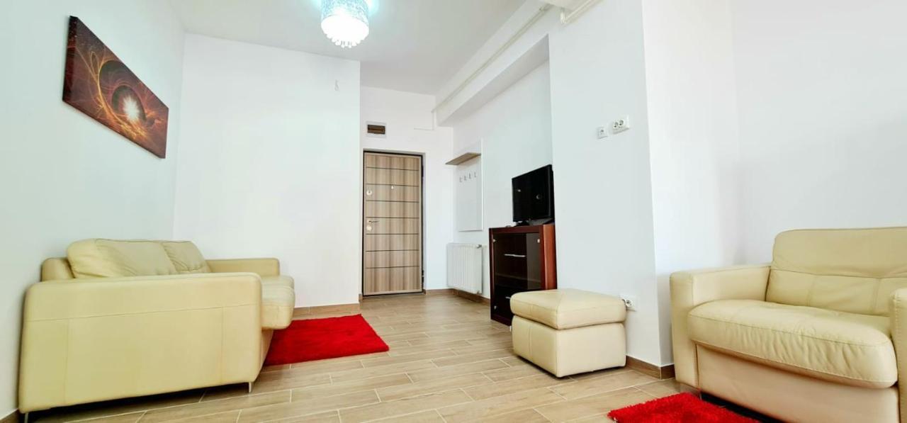 Red Accommodation Near Palas Mall Iasi Exterior foto