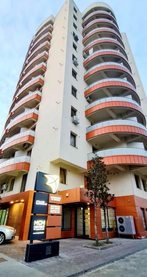 Red Accommodation Near Palas Mall Iasi Exterior foto