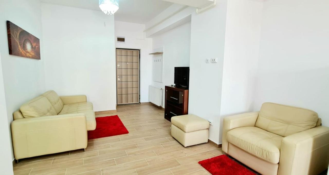 Red Accommodation Near Palas Mall Iasi Exterior foto